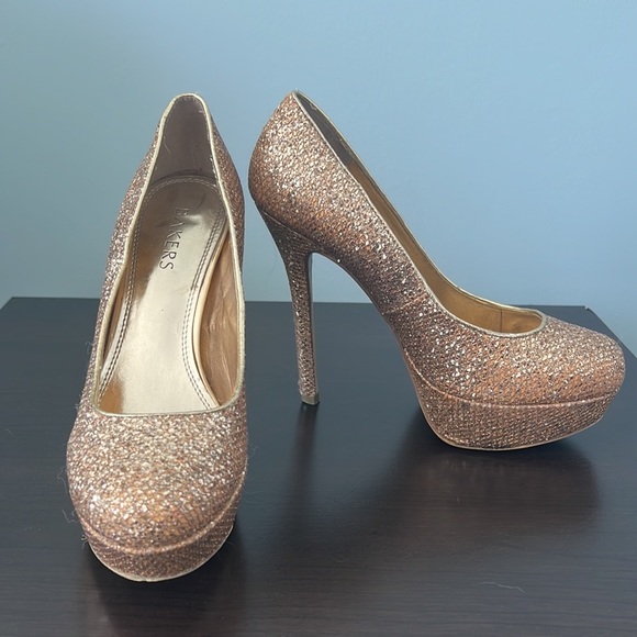 Bakers Shoes - Baker’s - Gold Platform Heels